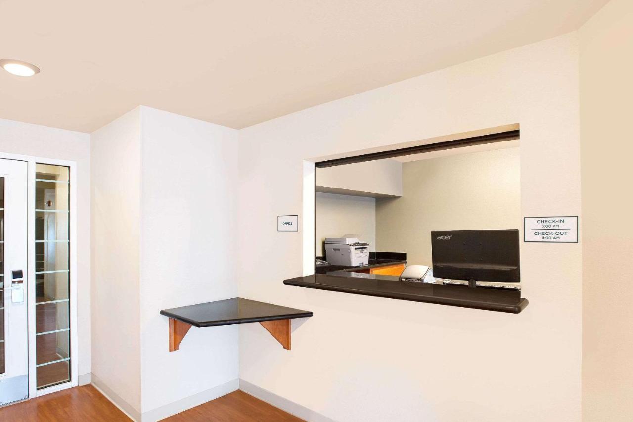 Woodspring Suites College Station Buitenkant foto